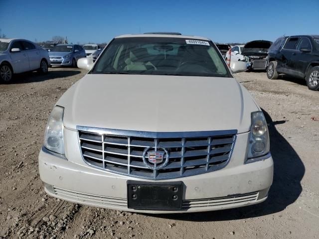 2010 Cadillac DTS Luxury Collection