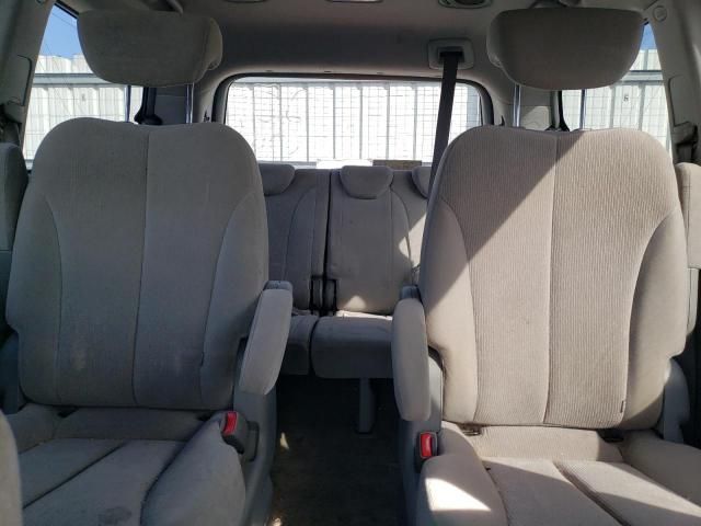 2006 KIA Sedona EX