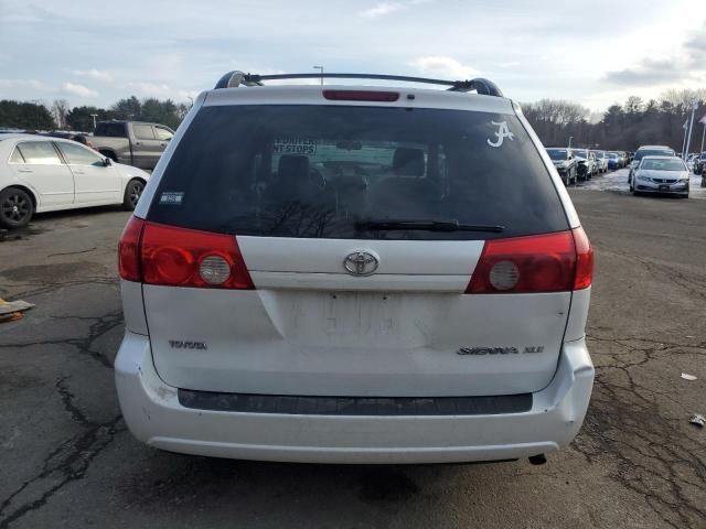 2007 Toyota Sienna XLE