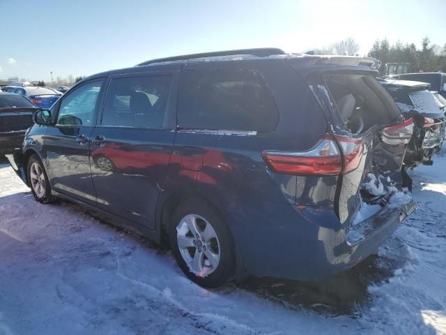 2020 Toyota Sienna LE