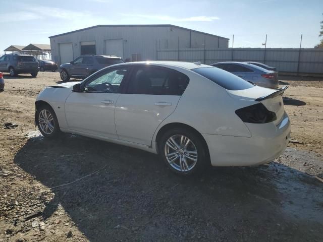 2015 Infiniti Q40