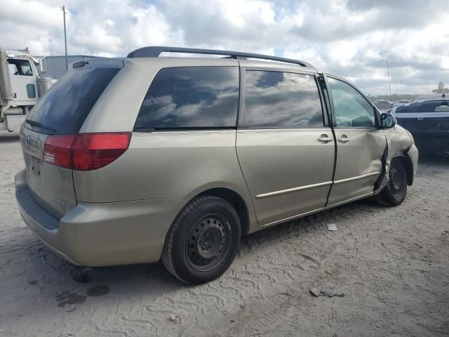 2004 Toyota Sienna CE