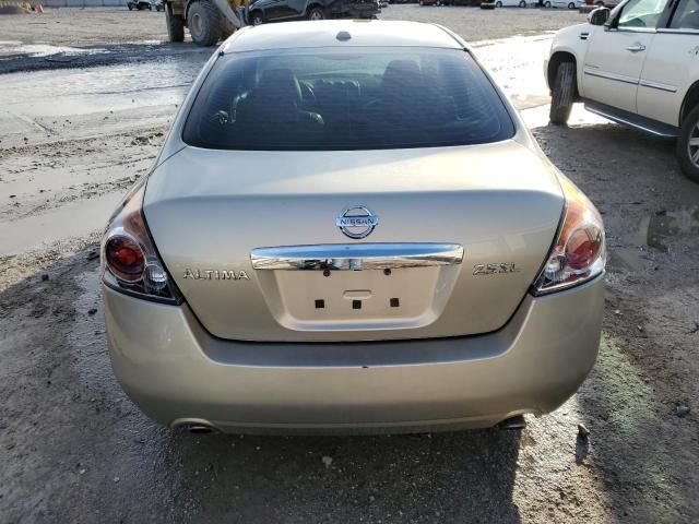 2010 Nissan Altima Base