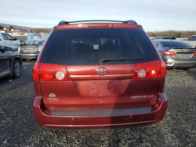 2008 Toyota Sienna XLE