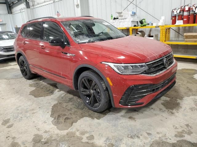 2024 Volkswagen Tiguan SE R-LINE Black