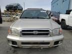 2001 Nissan Pathfinder LE