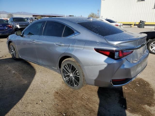 2022 Lexus ES 300H Base