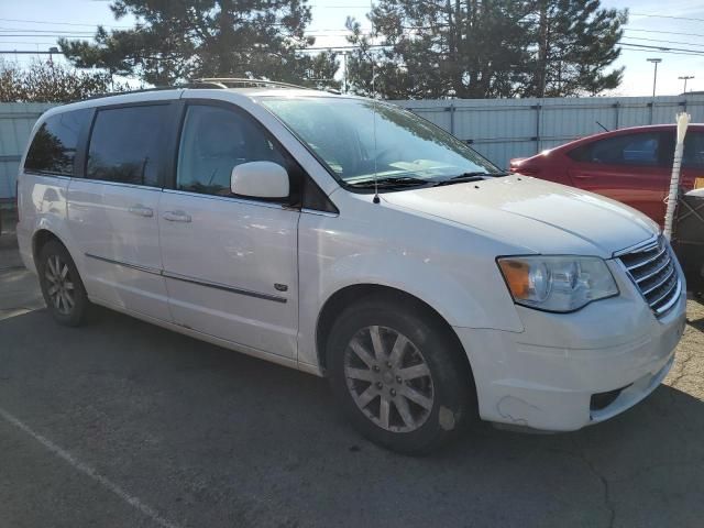 2009 Chrysler Town & Country Touring