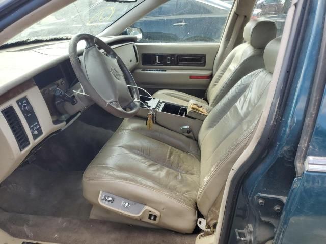 1995 Cadillac Fleetwood Base