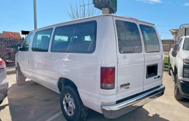 2013 Ford Econoline E350 Super Duty Wagon