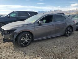 Carros salvage sin ofertas aún a la venta en subasta: 2020 Toyota Camry SE