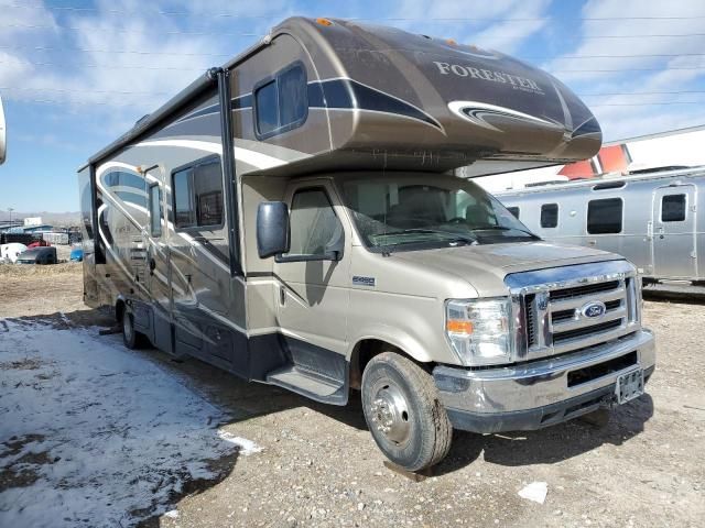 2014 Ford Econoline E450 Super Duty Cutaway Van