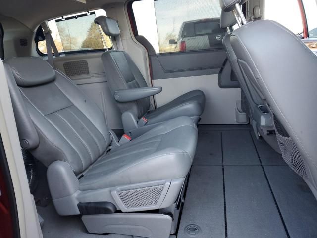 2010 Chrysler Town & Country Touring