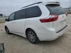 2018 Toyota Sienna XLE