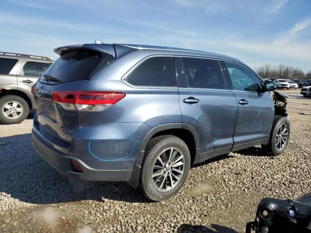 2019 Toyota Highlander SE