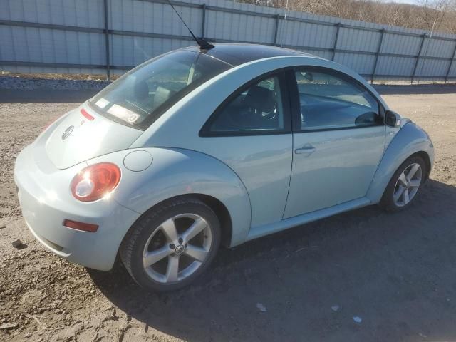 2010 Volkswagen New Beetle