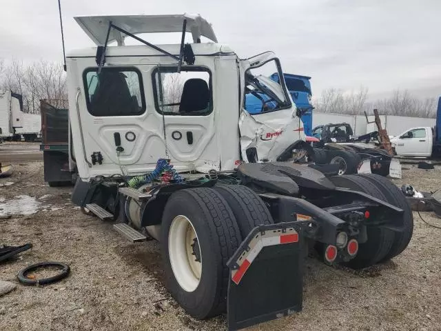 2023 Freightliner Cascadia 116