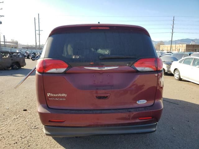 2021 Chrysler Voyager LXI