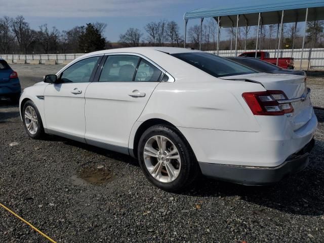 2016 Ford Taurus SEL