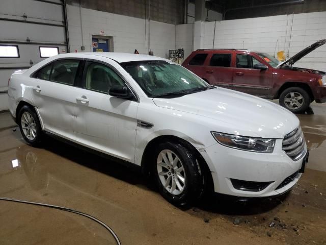 2014 Ford Taurus SE