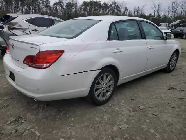 2005 Toyota Avalon XL