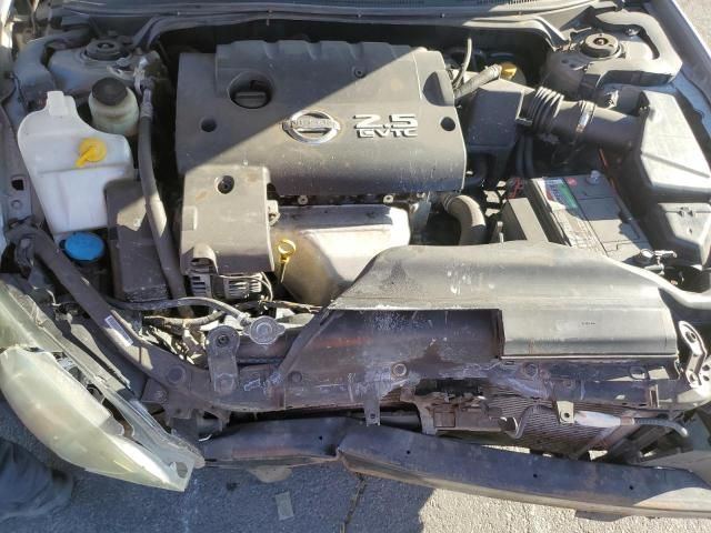 2003 Nissan Altima Base