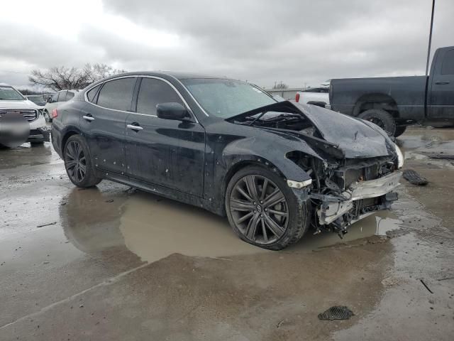 2011 Infiniti M56