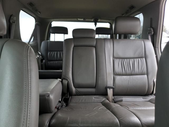 2004 Toyota Sequoia SR5