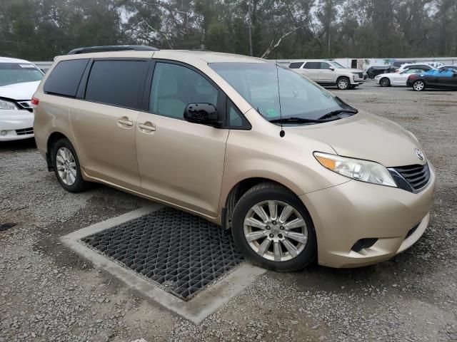 2011 Toyota Sienna LE