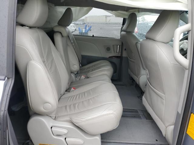 2012 Toyota Sienna XLE