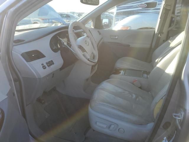 2012 Toyota Sienna XLE