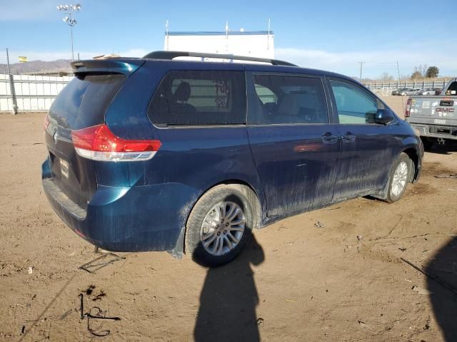 2012 Toyota Sienna XLE