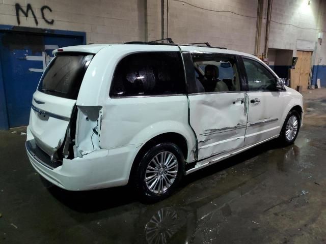 2013 Chrysler Town & Country Touring L