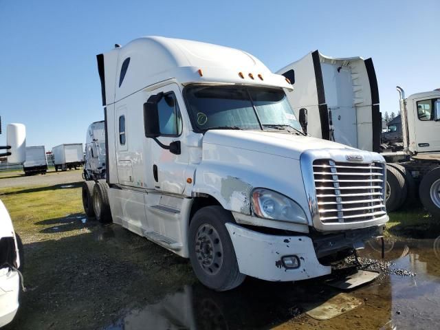 2016 Freightliner Cascadia 125