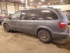 2005 Chrysler Town & Country LX