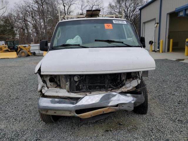 2004 Ford Econoline E350 Super Duty Wagon