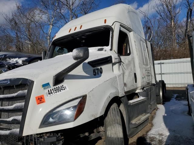 2021 Freightliner Cascadia 126