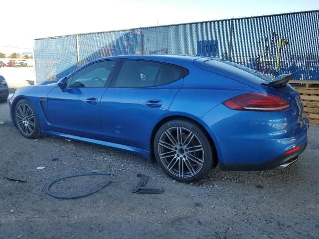 2015 Porsche Panamera 2