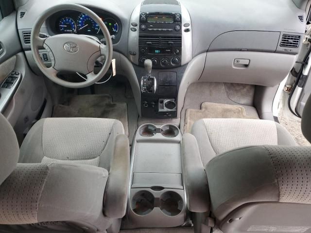 2007 Toyota Sienna CE