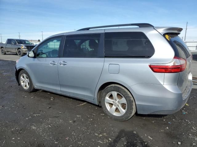 2015 Toyota Sienna LE