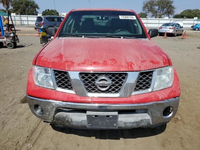 2005 Nissan Frontier Crew Cab LE