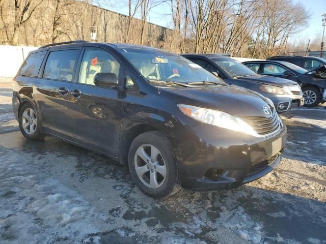 2012 Toyota Sienna LE