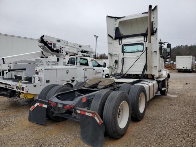 2014 Volvo VN VNL