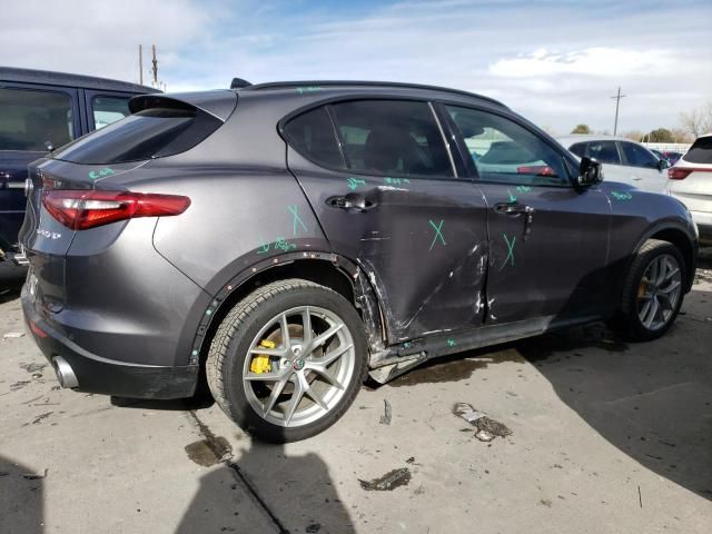 2018 Alfa Romeo Stelvio Sport