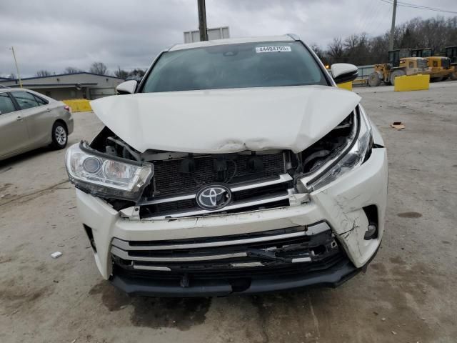 2019 Toyota Highlander SE