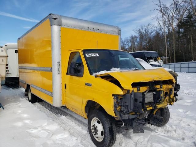 2023 Ford Econoline E350 Super Duty Cutaway Van