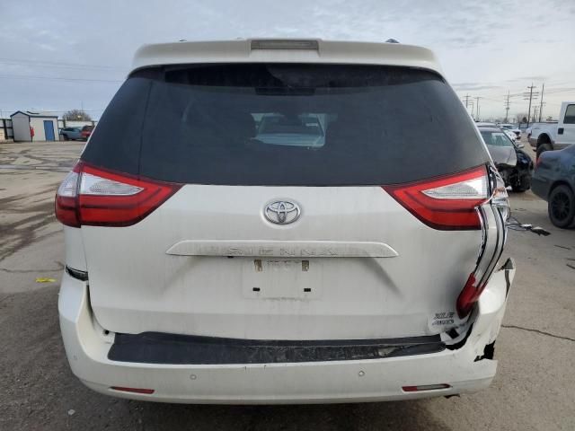 2018 Toyota Sienna XLE