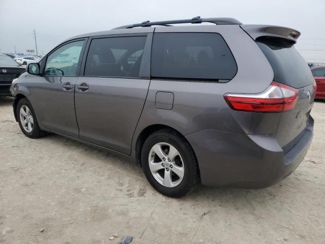 2016 Toyota Sienna LE