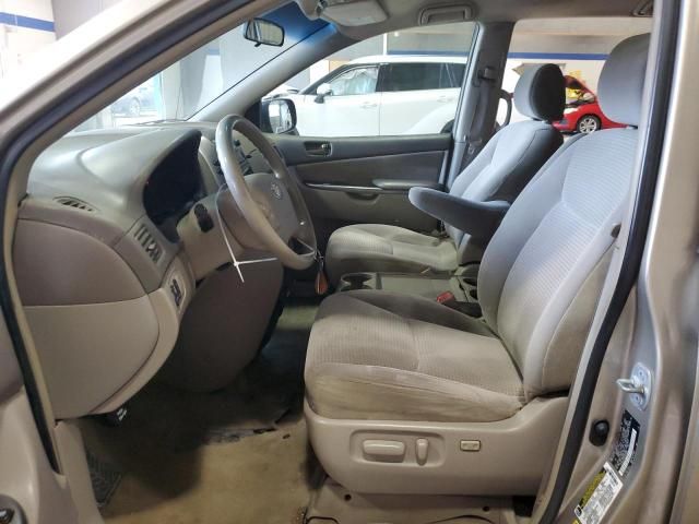 2006 Toyota Sienna CE