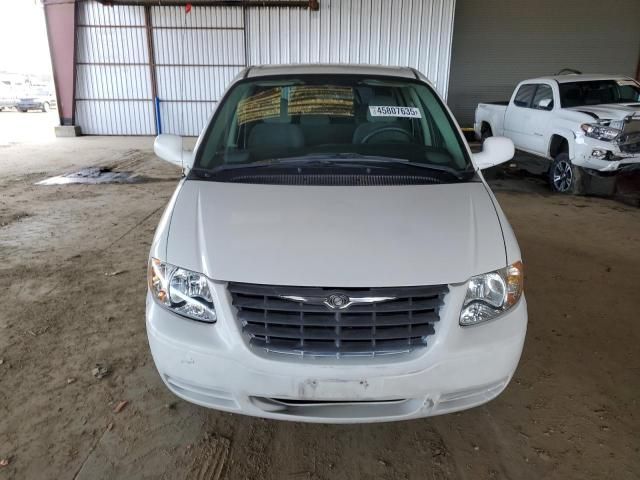 2006 Chrysler Town & Country